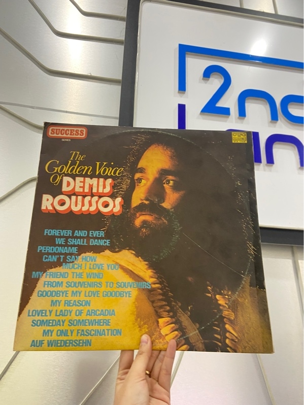 Đĩa Than The Golden Voice of Demis Roussos - Màu đen - Ngoại hình: 97% - Box