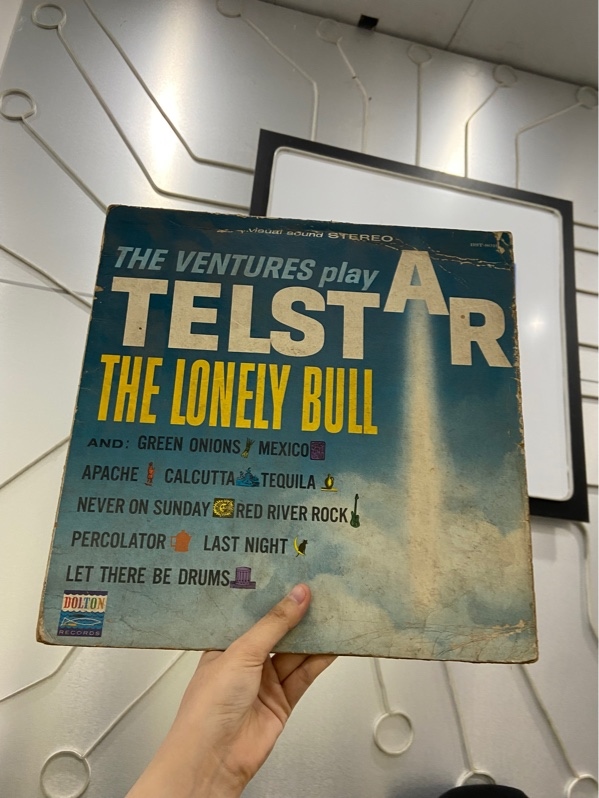 Đĩa than - The Ventures Play Telstar - Ngoại hình: 97% - Kèm Box