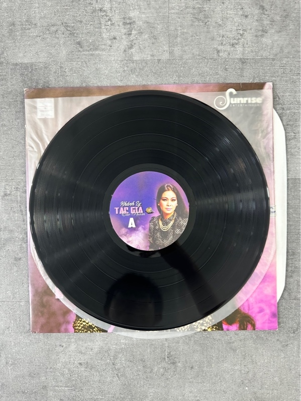 Đĩa than Vinyl Khánh ly - Tác giả tác phẩm - Ngoại hình 97% - Box