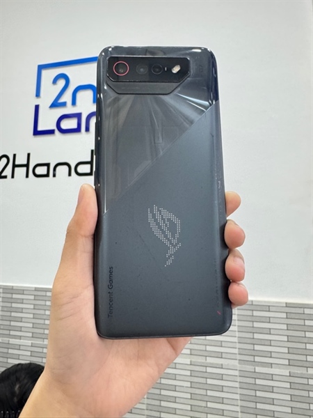 Điện thoại Asus ROG Phone 7 - Snap 8 gen 2 - 16/512GB - Màu đen - Bản nội địa, tróc sơn chấm bi - Body
