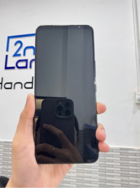 Điện thoại Asus ROG Phone 7 - Snap 8 gen 2 - 16/512GB - Màu đen - Bản nội địa, tróc sơn chấm bi - Body 2
