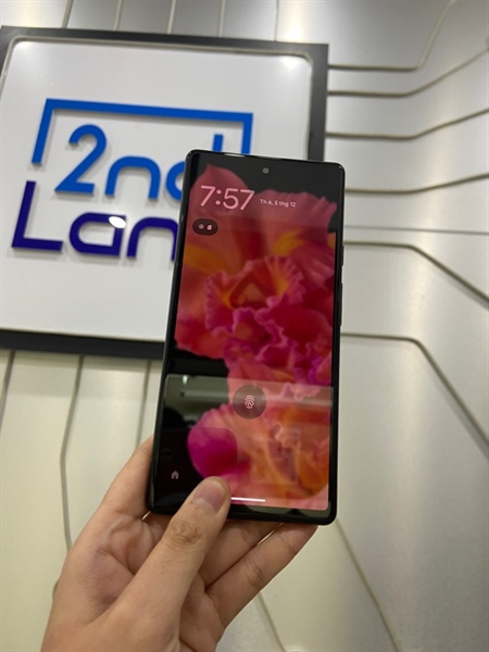 Điện thoại Google Pixel 6 - Chip Tensor - 90HZ - Ram 8/128GB - Pin tốt - Màu hồng - Ngoại hình: 97% - Camera trầy - Body 3