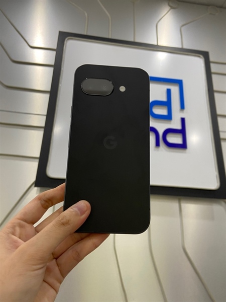 Điện thoại Google Pixel 9A - Ram 8/128GB - Tensor G4 - Chu kì sạc 17 lần - Màu đen - Ngoại hình: 99% - Body