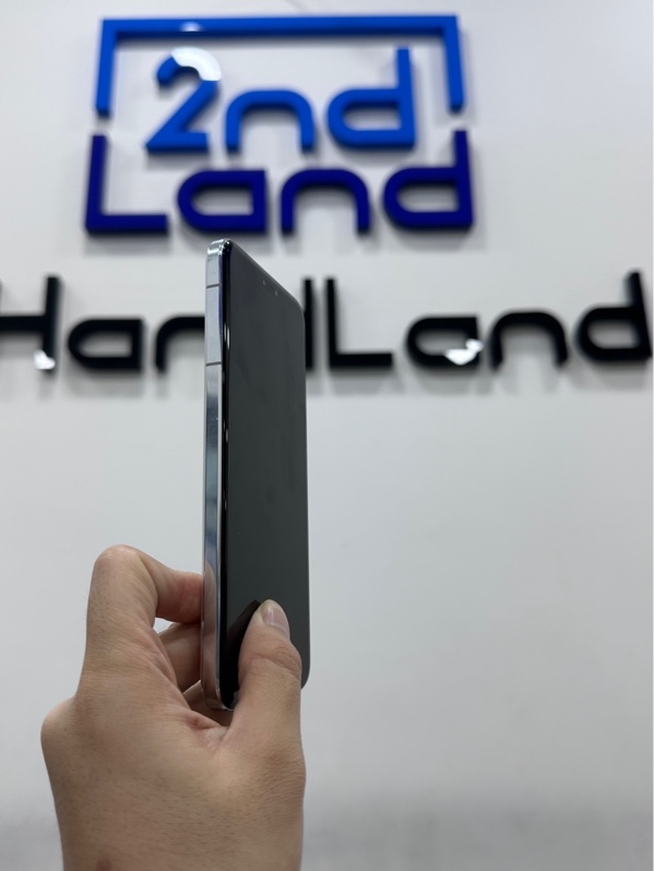 Điện thoại Honor Magic 7 Pro - Nội địa Trung (không bị giới hạn ngân hàng) - Chip Snapdragon 8 Elite - Ram 12/256GB - Pin 96% - Màu trắng - Ngoại hình 98% - Fullbox