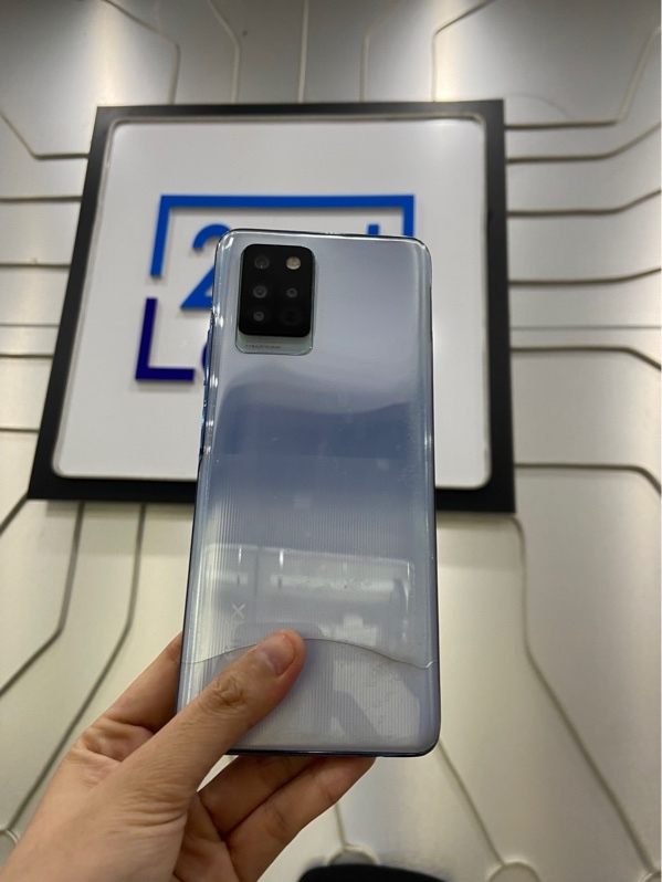 Điện thoại Infinix Note 10 Pro - Ram 8/256GB Mediatek Helio G95 - Màu xanh - Ngoại hình: 97% - Màn ám hồng viền nặng, bể lưng 1 đường ngang, loa rè - Body