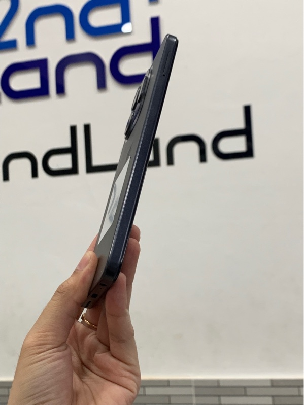 Điện thoại Infinix smart 9 - Máy nội địa - Helio g81 - Ram 4/128 - Màu đen - Màn trầy ám xanh - Body