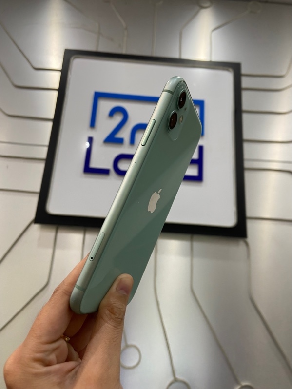 Điện thoại iPhone 11 - IOS 27 - VN/A - 64GB - Pin 100% thay new - Màu xanh - Ngoại hình: 97% - Trầy nhiều, màn ám xanh viền - Body