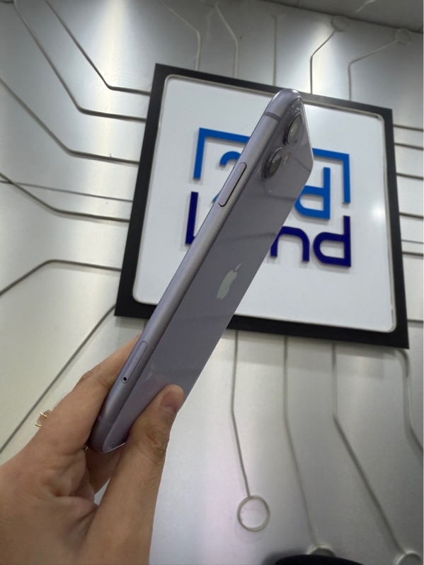 Điện thoại iPhone 11 - LL/A - 128GB - Pin 100% thay new - Màu tím - Ngoại hình: 97% - Màn ám hồng trong , ám viền vàng nặng - Body
