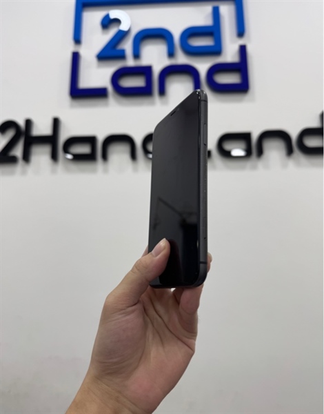 Điện thoại iPhone 11 - LL/A - 64GB - IOS 17.3.1 - Pin 100% thay new - Màu đen - Ngoại hình 97% - màn ám - Body 2
