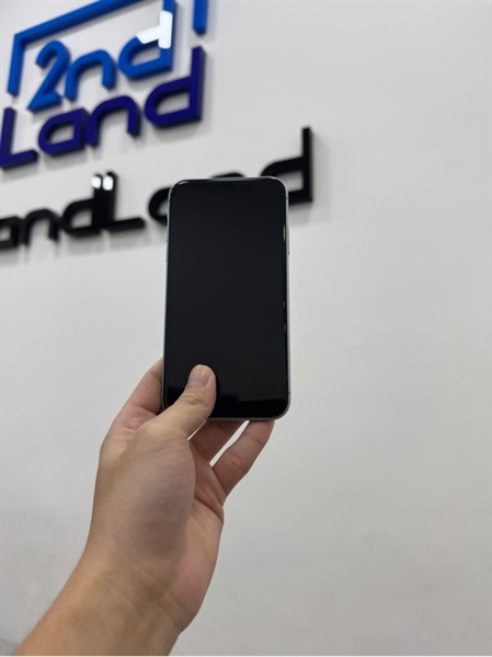 Điện thoại iPhone 11 - LL/A - 64GB - IOS 17.3.1 - Pin 84% - Màu xanh - Ngoại hình 97% - màn ám phản quang - Body 3