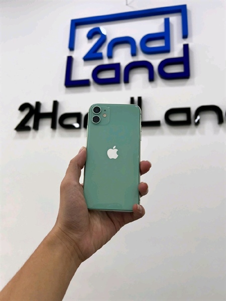 Điện thoại iPhone 11 - LL/A - 64GB - IOS 17.6.1 - Pin 100% lkkxđ - Màu đen - Ngoại hình 97% - Đã thay vỏ, màn trầy ám phản quang - Body