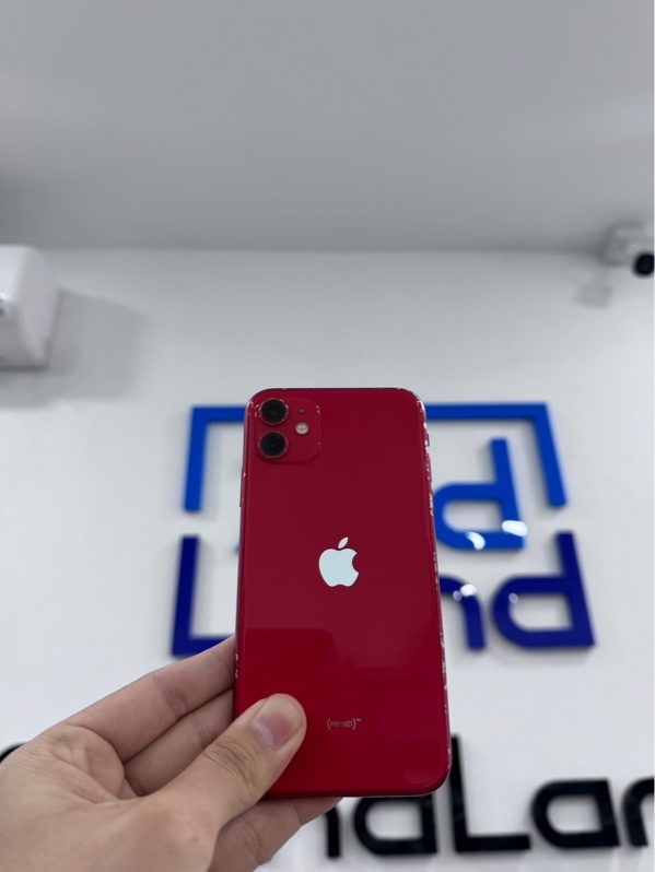 Điện thoại iPhone 11 - LL/A - 64GB - ios 18.3.1 - Màu đỏ - pin thay LKKXĐ 93% - Ngoại hình 96% - Viền trầy xước tróc sơn nhiều, màn trầy, viền cam trầy, ám vàng viền - Body