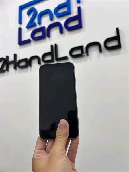 Điện thoại iPhone 11 - LL/A - 64GB - IOS 18.5 - Pin 100% đã thay - Màu tím - Ngoại hình 97% - Body 2