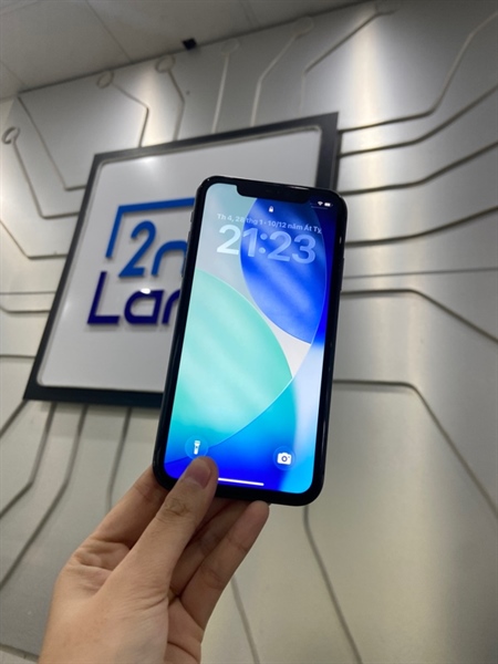 Điện thoại iPhone 11 - LL/A - 64GB - IOS 26.2 - Pin 98% đã thay - Màu đen - Ngoại hình: 97% - Màn phản quang 1 đường - Body 3