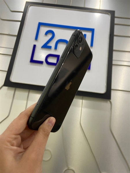 Điện thoại iPhone 11 - LL/A - 64GB - Pin 100% thay new - Màu đen - Ngoại hình: 97% - Màn xước, 1 đốm phản quang, màn ám, đã thay cam sau + vỏ - Body 1