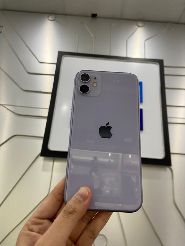 Điện thoại iPhone 11 - LL/A - 64GB - Pin 95% - Màu tím - Ngoại hình: 97% - Màn ám phản quang - Body