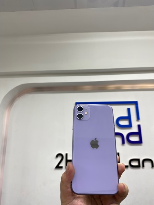Điện thoại iPhone 11 - LL/A - IOS 15.6.1 - 256gb - Màu tím - Pin thay 100% - Ngoại hình 97% - Cấn sườn, màn lưu ảnh, màn phản quang - Body