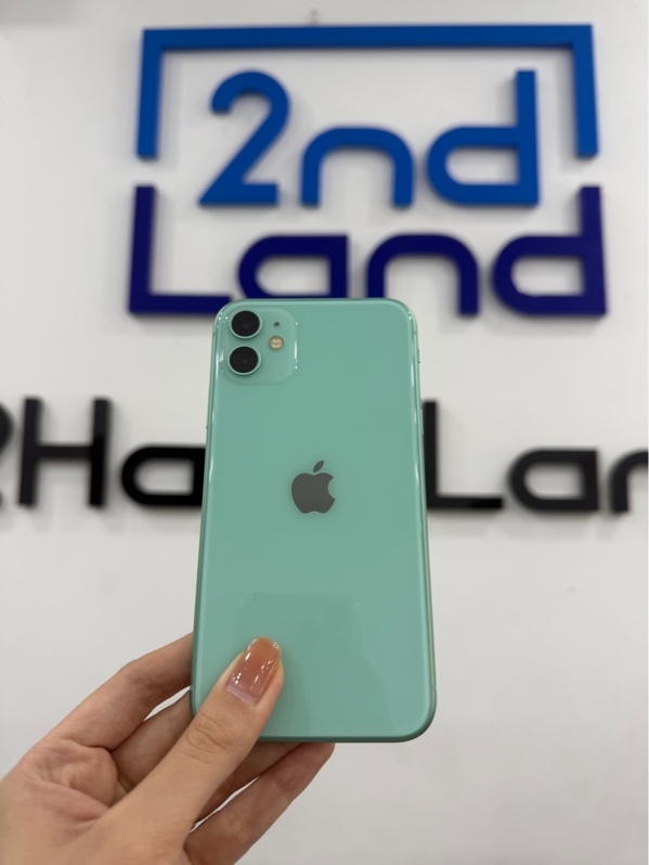 Điện thoại iPhone 11 - LL/A - IOS 17.6.1 - 128gb - Màu xanh - Pin 100% linh kiện không xác định - Ngoại hình 96% - Màn trầy nặng , màn mẻ 1 góc , màn ám vàng, viền trầy cấn - Body