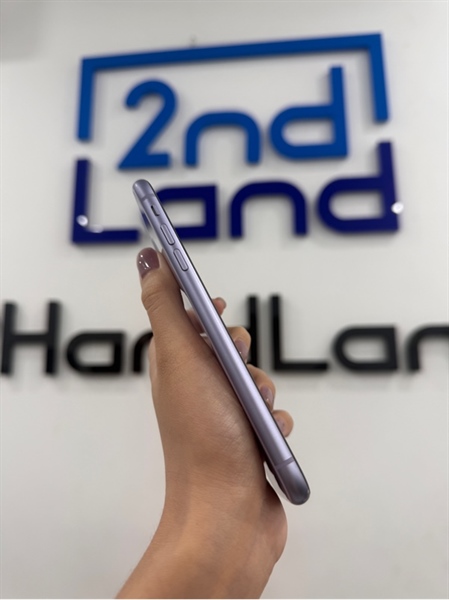 Điện thoại iPhone 11 - LL/A - IOS 18.5 - 256GB - Màu tím - Pin thay 100% - Ngoại hình 97% - Màn thay chính hãng , màn ám hồng , màn trầy , viền trầy cấn , lưng trầy - Body 1