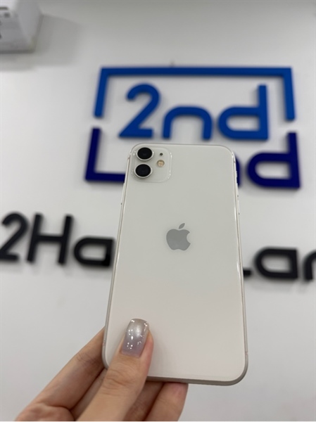 Điện thoại iPhone 11 - Máy lock - LL/A - IOS 26.0 - 64GB - Màu trắng - Pin thay 100% - Ngoại hình 97% - Màn linh kiện , máy thay vỏ , cấn nhẹ , viền trầy - Kèm sạc linh kiện