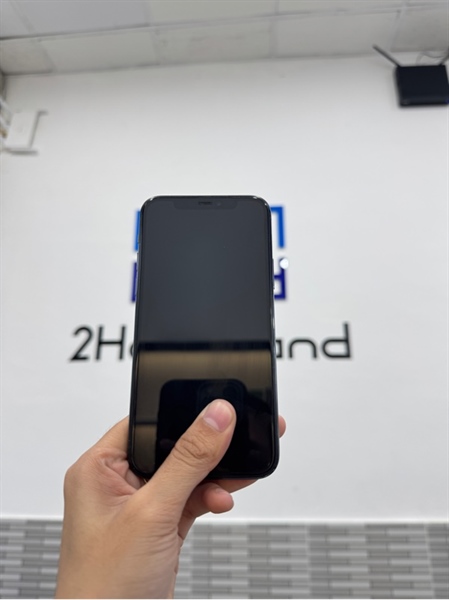 Điện thoại iPhone 11 Pro - LL/A - 64GB - Màu xanh lá - Pin thay 100% - Body 2