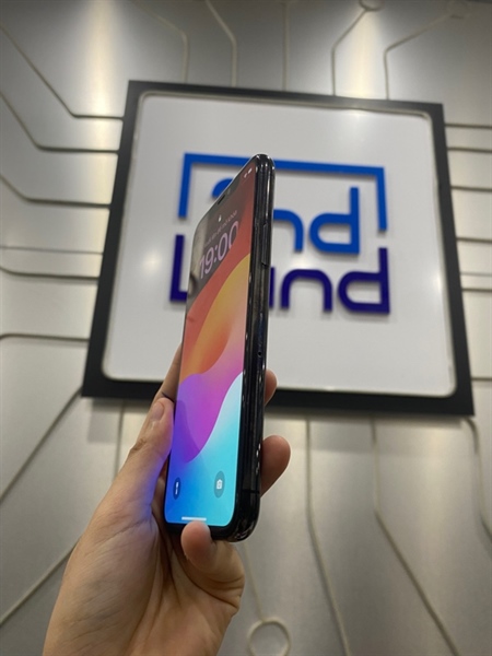 Điện thoại iPhone 11 Pro - LL/A - 64GB - Pin thay 100% linh kiện - Màu đen - Ngoại hình: 98% - Body 2