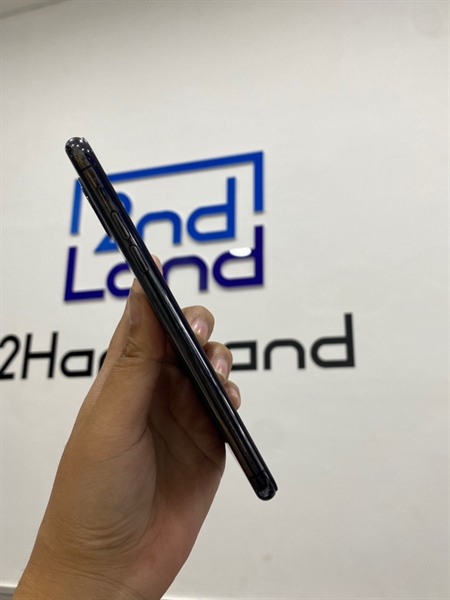 Điện thoại IPhone 11 Pro max - LL/A - 256GB - Màu xám - Pin 100% đã thay new - Màn linh kiện - Ngoại hình 98% - Body 1