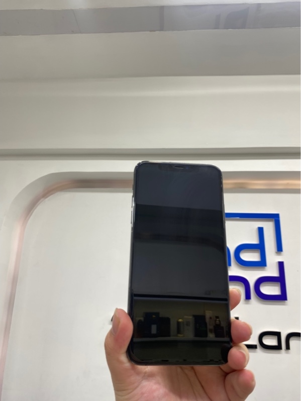 Điện thoại iPhone 11 pro max - LL/A - IOS 26.5 - 256gb - Màu đen - Pin 84% chu kỳ sạc 1577 - Ngoại hình 97% - Màn thay - Body