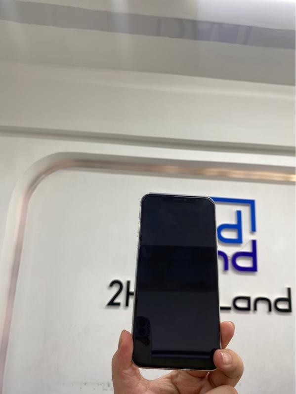 Điện thoại iPhone 11 pro max - LL/A - IOS 26.5 - 64gb - Màu trắng - Pin thay 100% - Ngoại hình 97% - Body