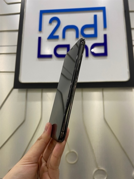 Điện thoại iPhone 11 Pro - VN/A - 64GB - IOS 26 - Pin 90% đã thay - Màu đen - Ngoại hình: 97% - Lưng trầy nhiều - Body 2