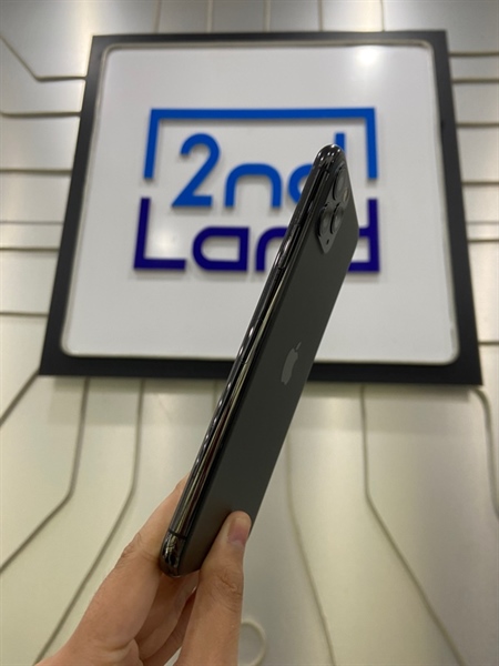 Điện thoại iPhone 11 Promax - LL/A - 256GB - IOS 18.5 - Pin 100% thay new - Màu đen - Ngoại hình: 98% - Faceid hư - Body 2