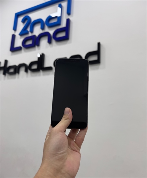 Điện thoại iPhone 11 Promax - LL/A - 256GB - IOS 26.01 - Pin 84% - Màu đen - Ngoại hình 97% - Màn ép kính - Body 3