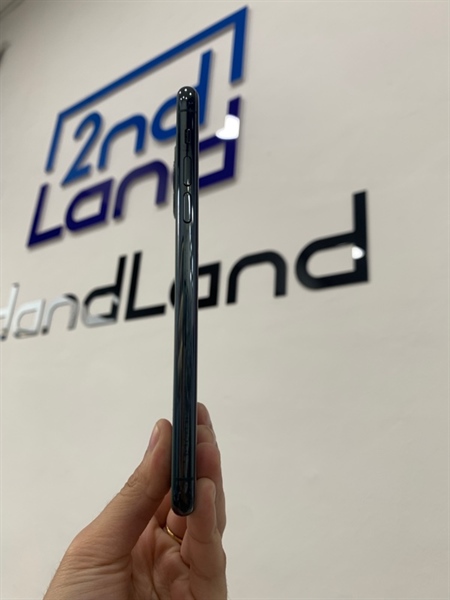 Điện thoại iPhone 11 Promax - LL/A - 256GB - Màu xanh rêu - Pin 100% đã thay- Ngoại hình: 96% - Màn xước mèo - Body