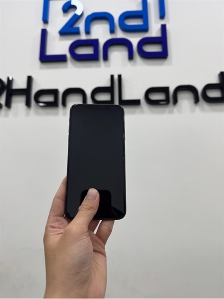 Điện thoại iPhone 11 Promax - LL/A - 64GB - IOS 18.6.2 - Pin 86% - Màu đen - Ngoại hình 97% - màn lưu ảnh nhẹ - Body 2