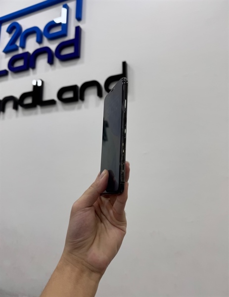 Điện thoại iphone 11 Promax - LL/A - 64GB - IOS 26.1 - Pin 100% thay new - Màu xanh lá - Ngoại hình 97% - Màn linh kiện đã thay lưng màu đen - Body 1