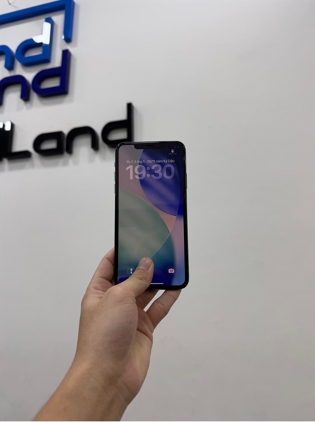 Điện thoại iphone 11 Promax - LL/A - 64GB - IOS 26.1 - Pin 100% thay new - Màu xanh lá - Ngoại hình 97% - Màn linh kiện đã thay lưng màu đen - Body 3