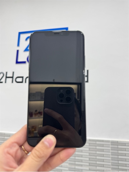 Điện thoại iPhone 11 Promax - LL/A - 64GB - Màu xám - Pin 100% linh kiện - Ngoại hình 98% - Màn linh kiện, màn lưu ảnh nhẹ - Body 2