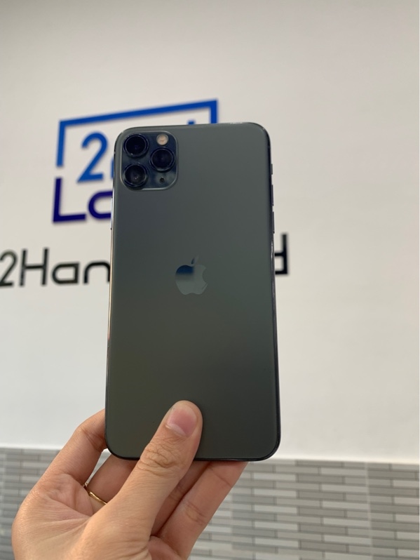 Điện thoại iPhone 11 Promax - LL/A - 64GB - Màu xanh rêu - Máy lock - Pin 100% đã thay - Ngoại hình: 97% - Màn lưu ảnh, trầy sườn - Body