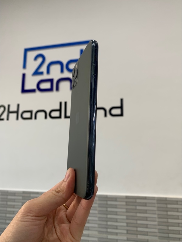 Điện thoại iPhone 11 Promax - LL/A - 64GB - Màu xanh rêu - Máy lock - Pin 100% đã thay - Ngoại hình: 97% - Màn lưu ảnh, trầy sườn - Body