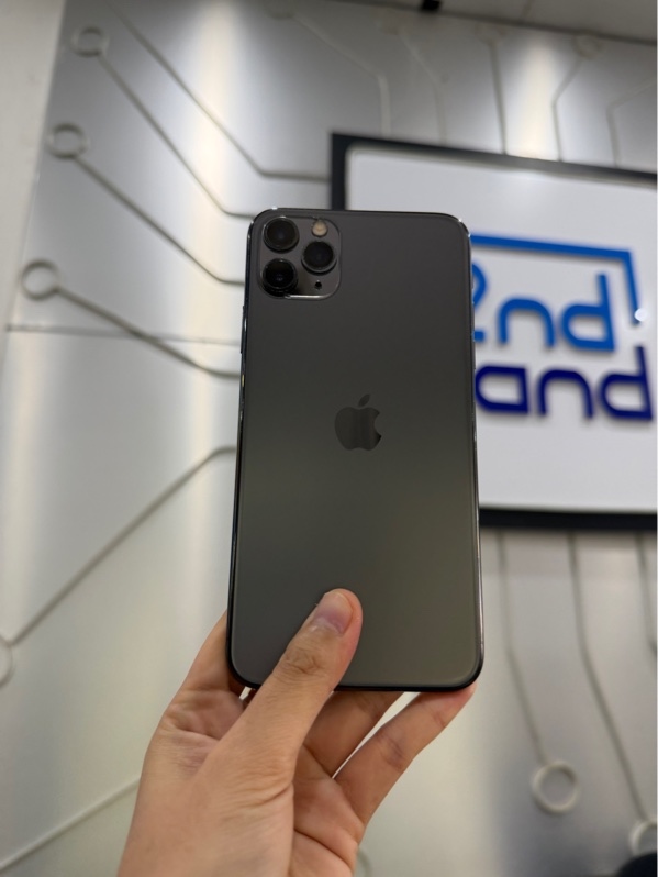 Điện thoại iPhone 11 Promax - LL/A - 64GB - Pin 100% đã thay pin linh kiện - Màu đen - Ngoại hình: 97% - mẻ viền cam - Body