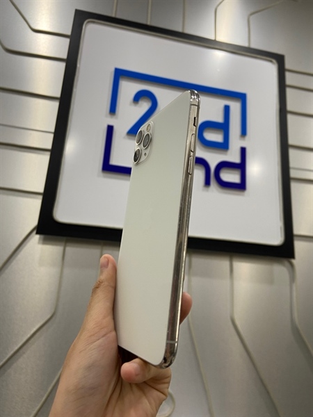 Điện thoại iPhone 11 Promax - LL/A - 64GB - Pin 100% thay new - Màu trắng - Ngoại hình: 98% - Màn đã thay zin - Body 1