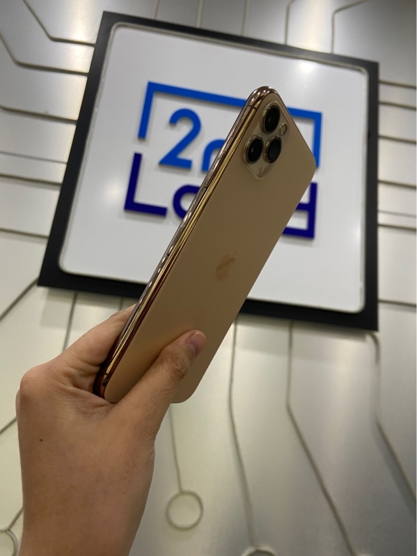 Điện thoại iPhone 11 Promax - LL/A - 64GB - Pin đã thay - Màu gold - Ngoại hình: 97% - Màn đã thay , faceid hư , màn qua xử lý , màn ám trong hồng vừa , cam x1 đốm - Body - bán không bảo hành