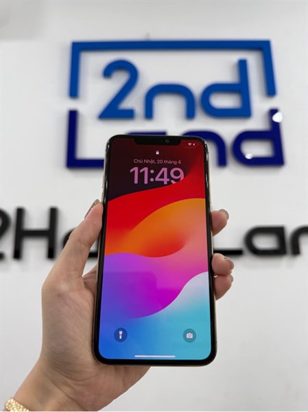 Điện thoại iPhone 11 promax - LL/A - IOS 17.6.1 - 64GB - Màu Gold - Pin LKKXĐ 100% - Ngoại hình 96% - Màn Linh kiện trầy nhiều - Kèm sạc 2