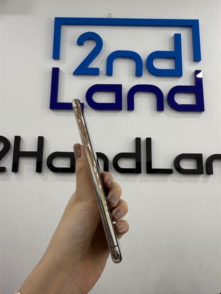 Điện thoại iPhone 11 promax - LL/A - IOS 17.6.1 - 64GB - Màu Gold - Pin LKKXĐ 100% - Ngoại hình 96% - Màn LK trầy - Kèm sạc 1