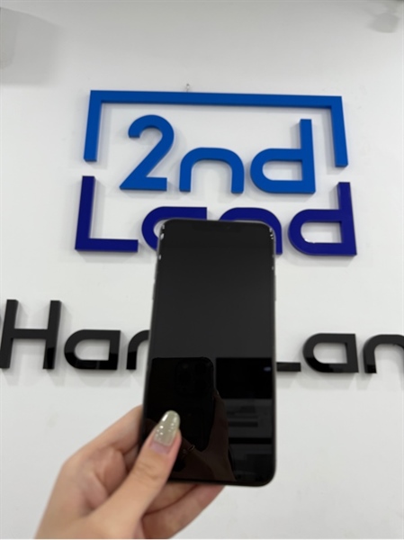 Điện thoại iPhone 11 promax - LL/A - IOS 18.3.1 - 64GB - Màu xám - Pin 83% - Ngoại hình 97% - Kèm sạc 2