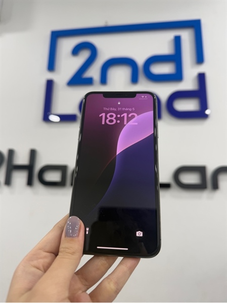 Điện thoại iPhone 11 promax - LL/A - IOS 18.3 - 64GB - Màu xám - Pin LKKXĐ báo dòng 100% - Ngoại hình 98% - Màn trầy - Kèm sạc 2