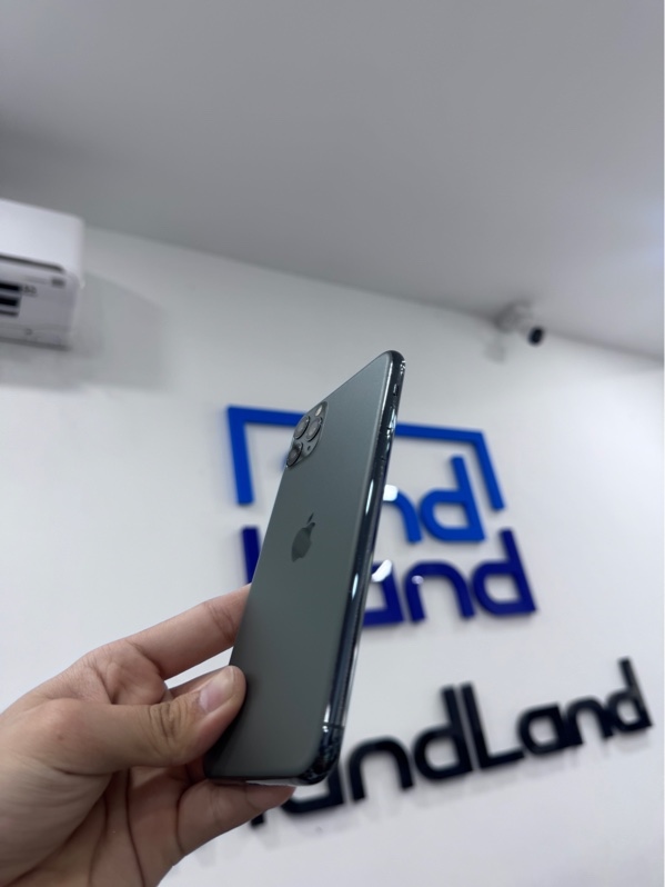 Điện thoại iPhone 11 promax - LL/A - iOS 26.2 - 64GB - Màu xanh - Pin thay 100% - Ngoại hình 97% - Màn linh kiện, viền trầy nhiều, mặt lưng trầy - Body