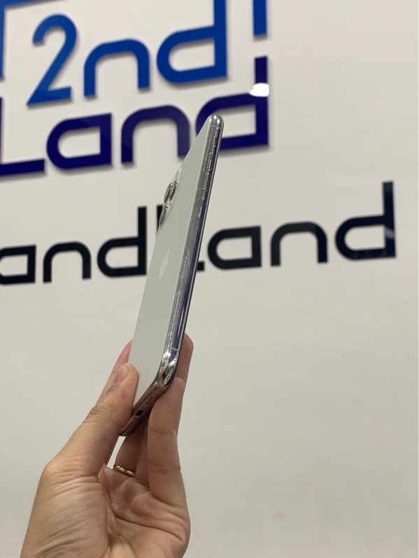 Điện thoại iPhone 11 Promax - LLA - 64GB - Màu trắng - Pin 100% đã thay - Ngoại hình: 97% - Body