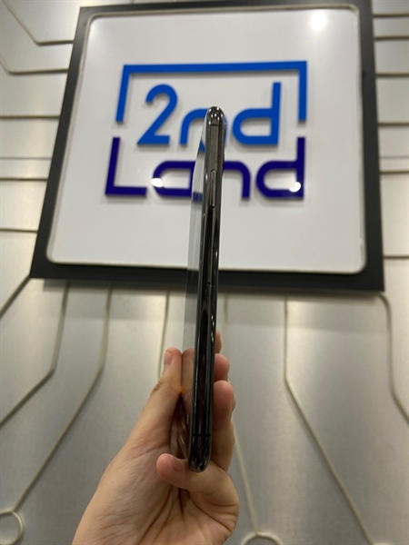 Điện thoại iPhone 11 Promax - VC/A - 64GB - IOS 18.5 - Pin 88% - Màu đen - Ngoại hình: 97% - Body 2