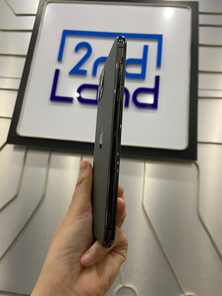Điện thoại iPhone 11 Promax - VC/A - 64GB - IOS 18.5 - Pin 90% - Màu đen - Ngoại hình: 97% - Body 1